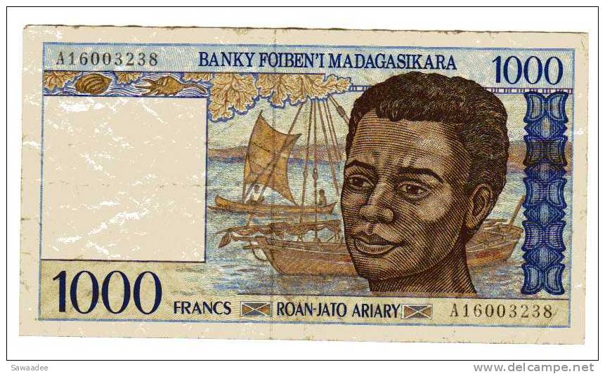 BILLET MADAGASCAR - P.76 - 1994 - 1000 FRANCS = 200 ARIARY - PORTRAIT DE HOMME - PECHEURS - POISSON - HOMARD - Madagascar