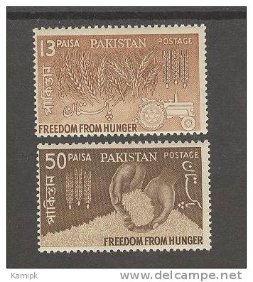 PAKISTAN MNH(**) STAMPS (FREEDOM FROM HUNGER- 1963) - Pakistan