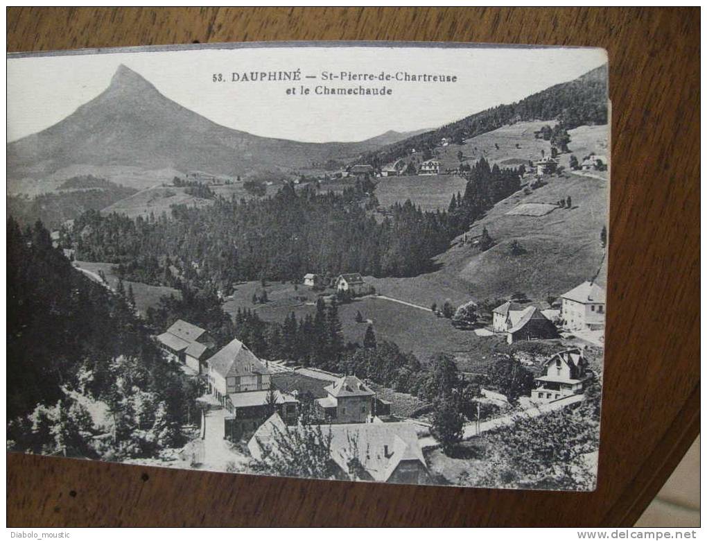 Carnet de 24 cartes postales détachables de La Grande Chartreuse avec cachet du Couvent, papiers de soie intercalaires