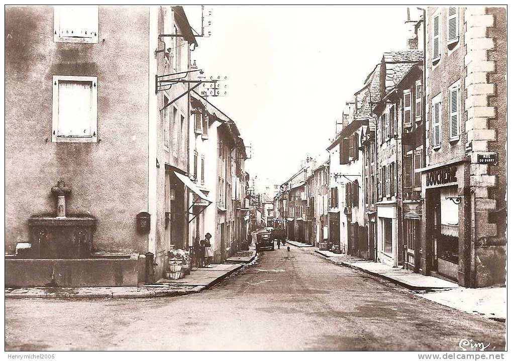 Lozère 48 - St Chély D'apcher , Rue Théophile Roussel Et Du Barry , Boucherie , Ed Photo Cim - Saint Chely D'Apcher