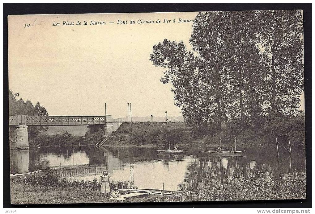 CPA  ANCIENNE- FRANCE- BONNEUIL (94)- PONT DU CHEMIN DE FER- BARQUES AVEC ANIMATION - Bonneuil Sur Marne