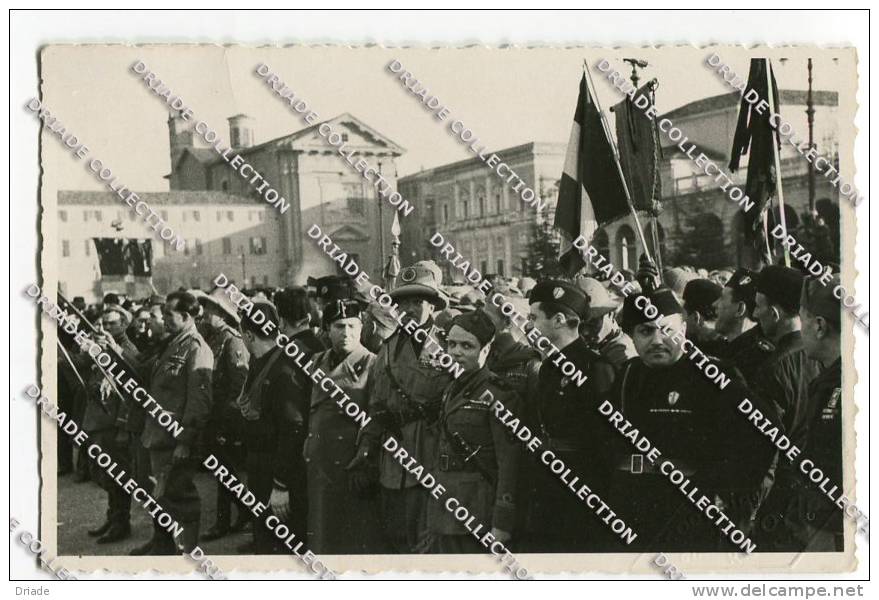 FOTO CARTOLINA FORMATO PICCOLO FASCISTA IN PIAZZA D'ARMI REGGIO EMILIA - Reggio Emilia