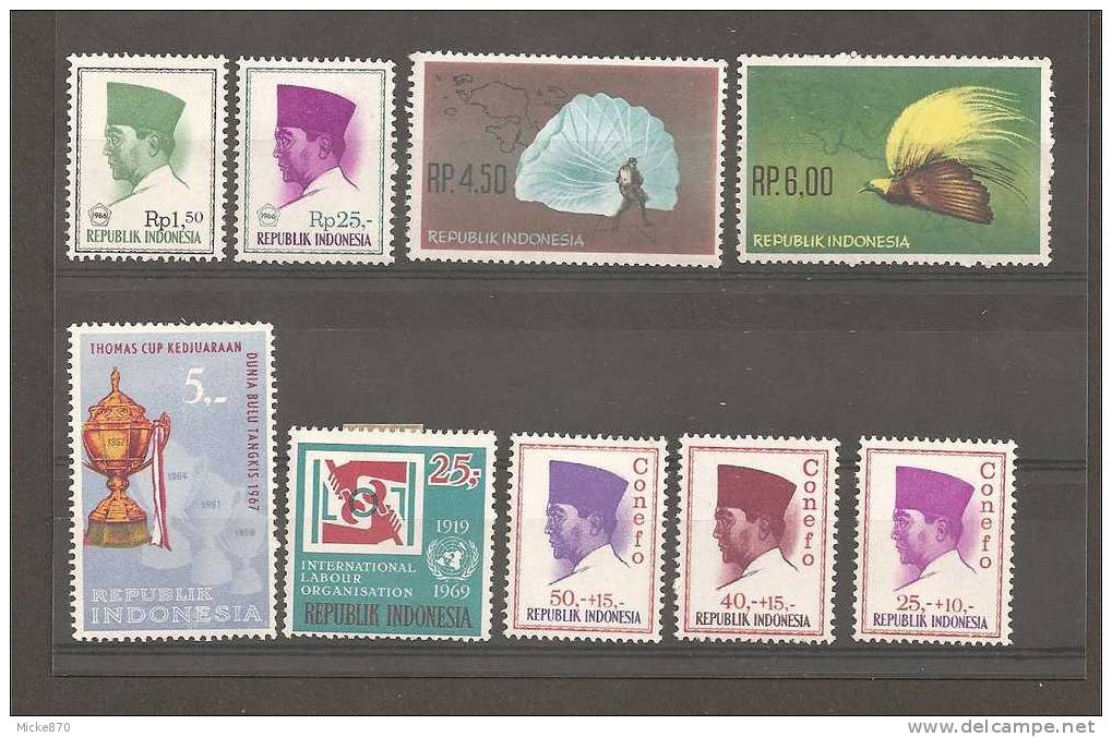 Lot N°297 Lot De 9 Timbres Neuf** D´indonésie - Vrac (max 999 Timbres)