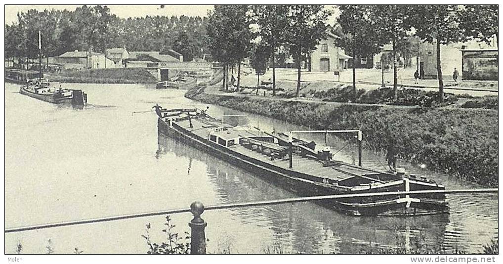 PENICHE - BATELLERIE * VUE PRISE DU PONT DU CANAL * Circulée 1908 * CHALONS-SUR-MARNE Dép 51 ANIMATION 1686 - Péniches