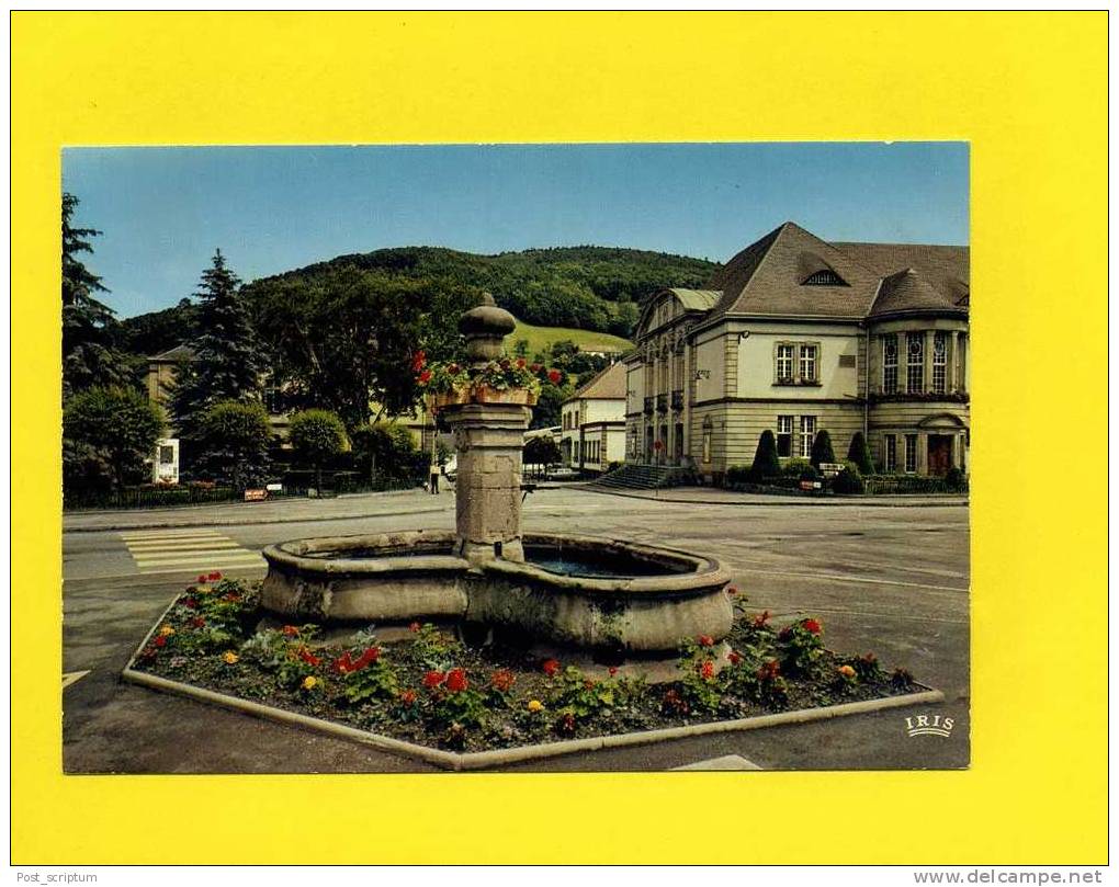 Sainte Marie Aux Mines - Vieille Fontaine Et Théâtre Municipal - Sainte-Marie-aux-Mines