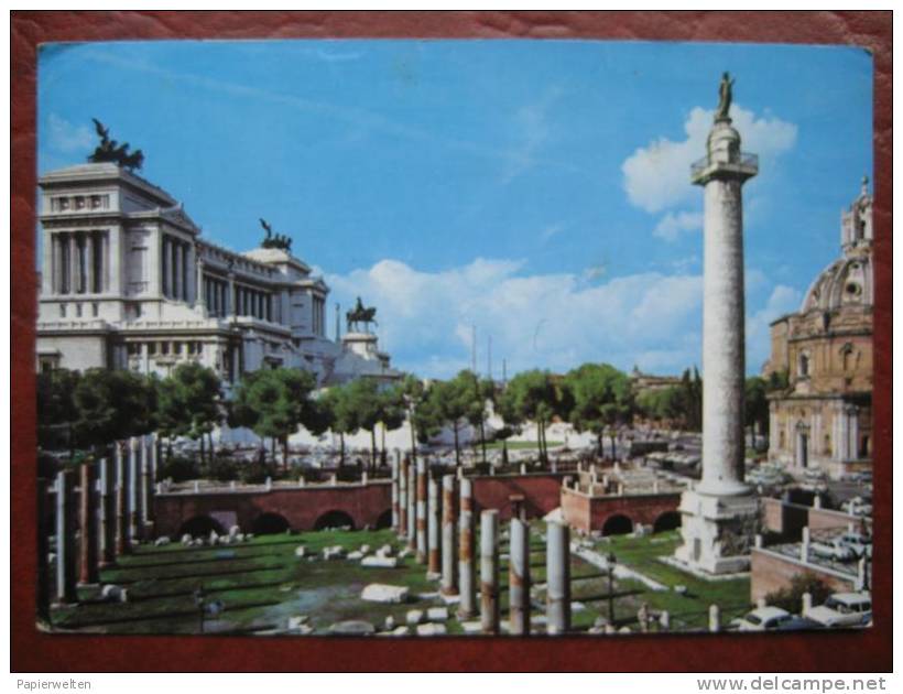Roma - Monumento A Vittorio Emanuele II E Colonna Traiana - Altare Della Patria