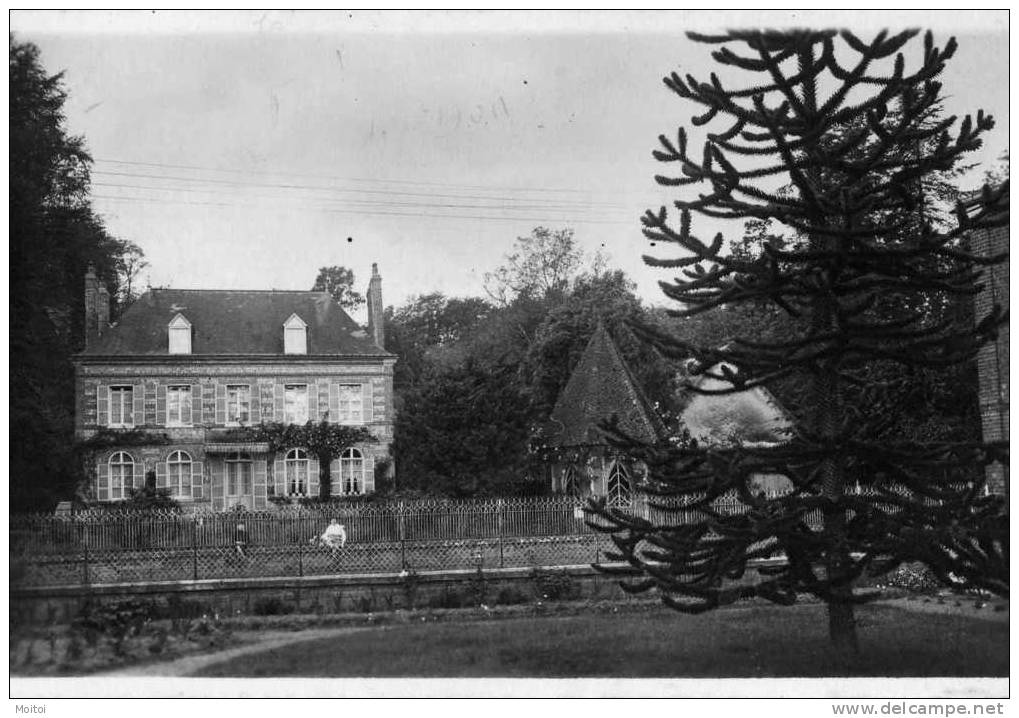 Fontaine Le Dun Rare Et Superbe Carte Photo TBE - Fontaine Le Dun