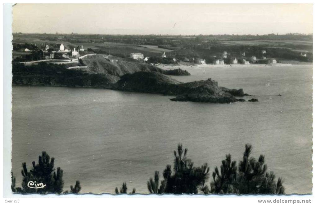 22 - ERQUY - Pointe De La Heussaye Et Plage De Caroual - Erquy