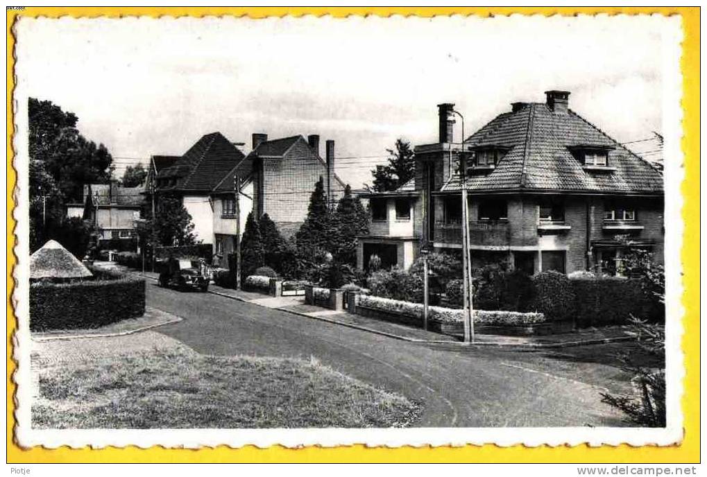 * Roeselare (West Vlaanderen) * (Nels) C. Duboisstraat Motjespark, Rue C. Dubois, Oldtimer, Camion, Old - Roeselare
