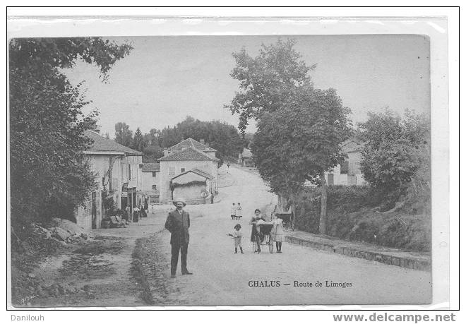 87 /// CHALUS / Route De Limoges, ANIMEE / - Chalus