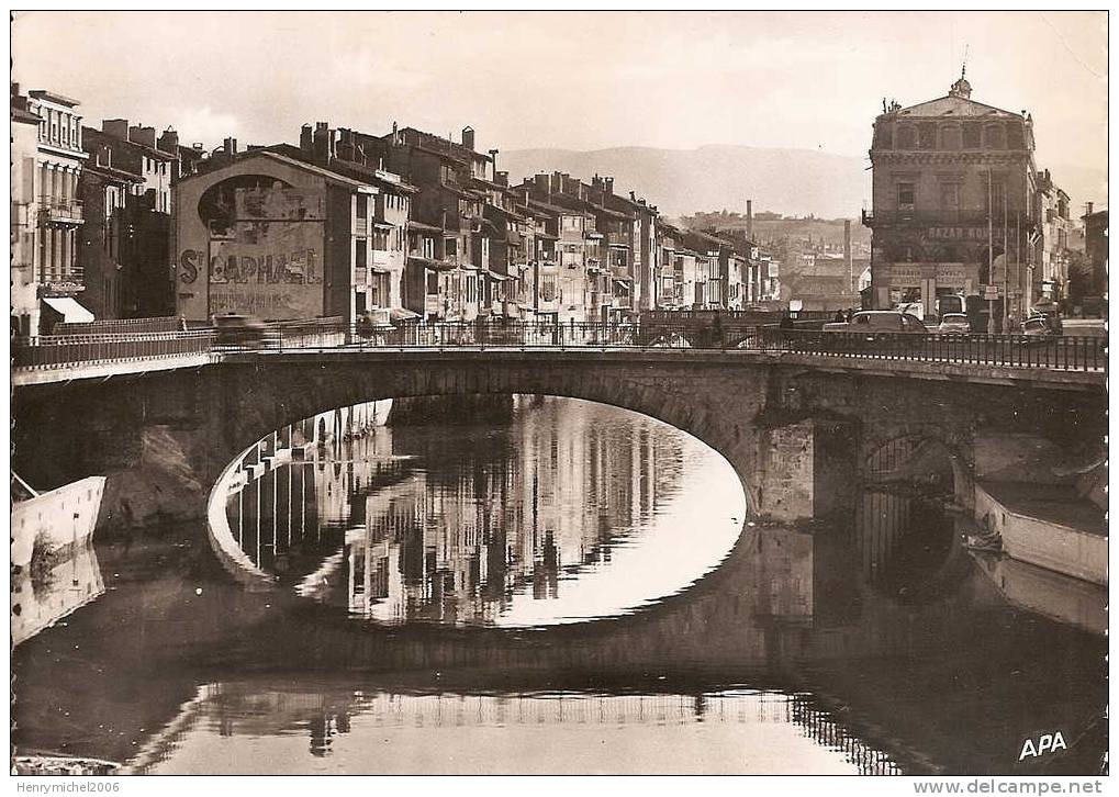 Tarn - Castres , Coucher De Soleil Sur Les Vieilles Maisons Bordant L'agout Et Pub Vin St Raphael - Castres