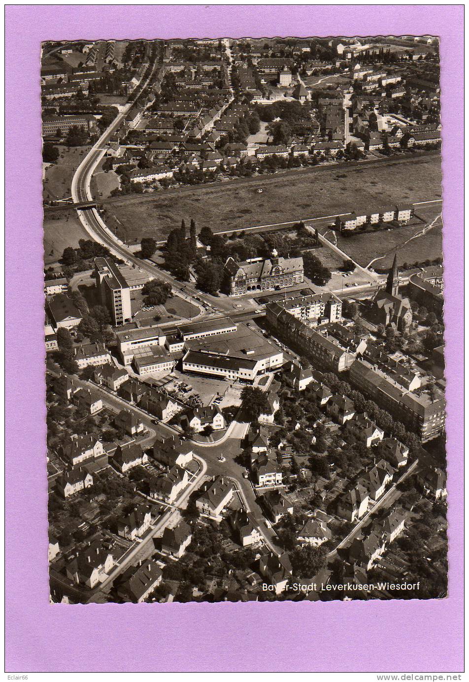 Leverkusen    WIESDORF   BAYER-STADT Vue Aérienne   CPSM  GRD Format  Dentellée  Année  1966 X - Leverkusen