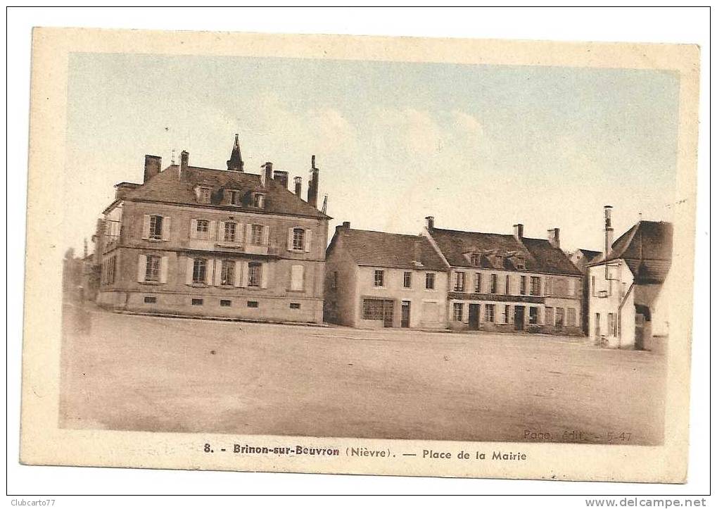 Brinon-sur-Beuvron (58) : Place De La Mairie En 1930. - Brinon Sur Beuvron