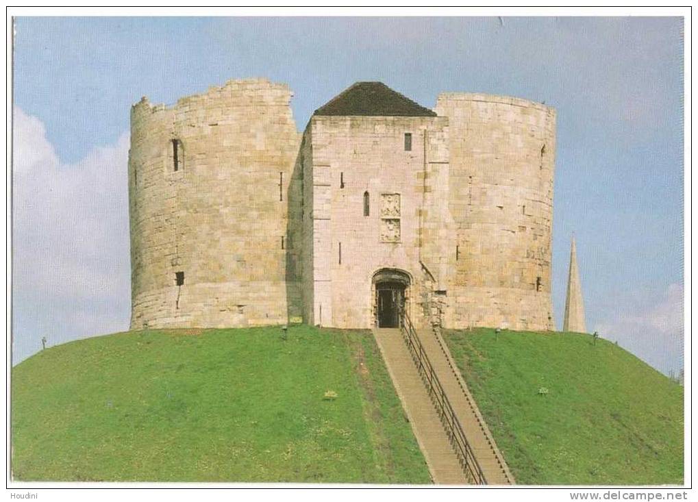 Clifford's Tower, York - York