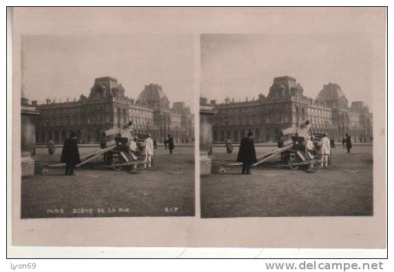 PARIS  SCENE  DE LA RUE - Stereoscope Cards