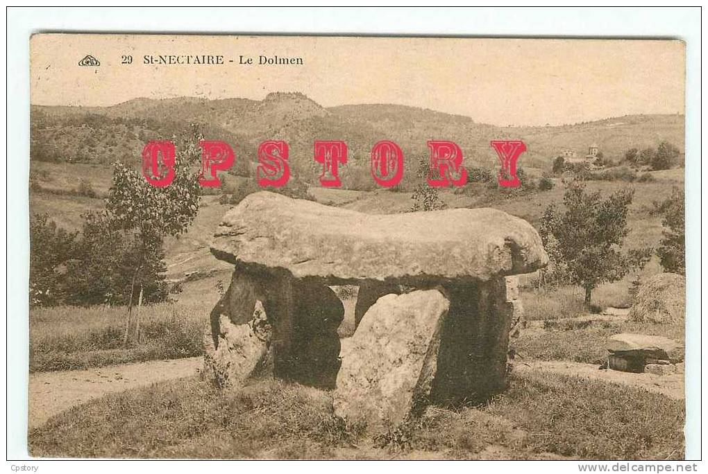 DOLMEN De Saint Nectaire - Dos Scané - Dolmen & Menhirs