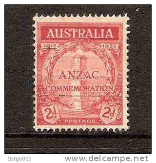 AUSTRALIE  TIMBRES  Oblitere  *  VENTE No 12  /  84 - Usati