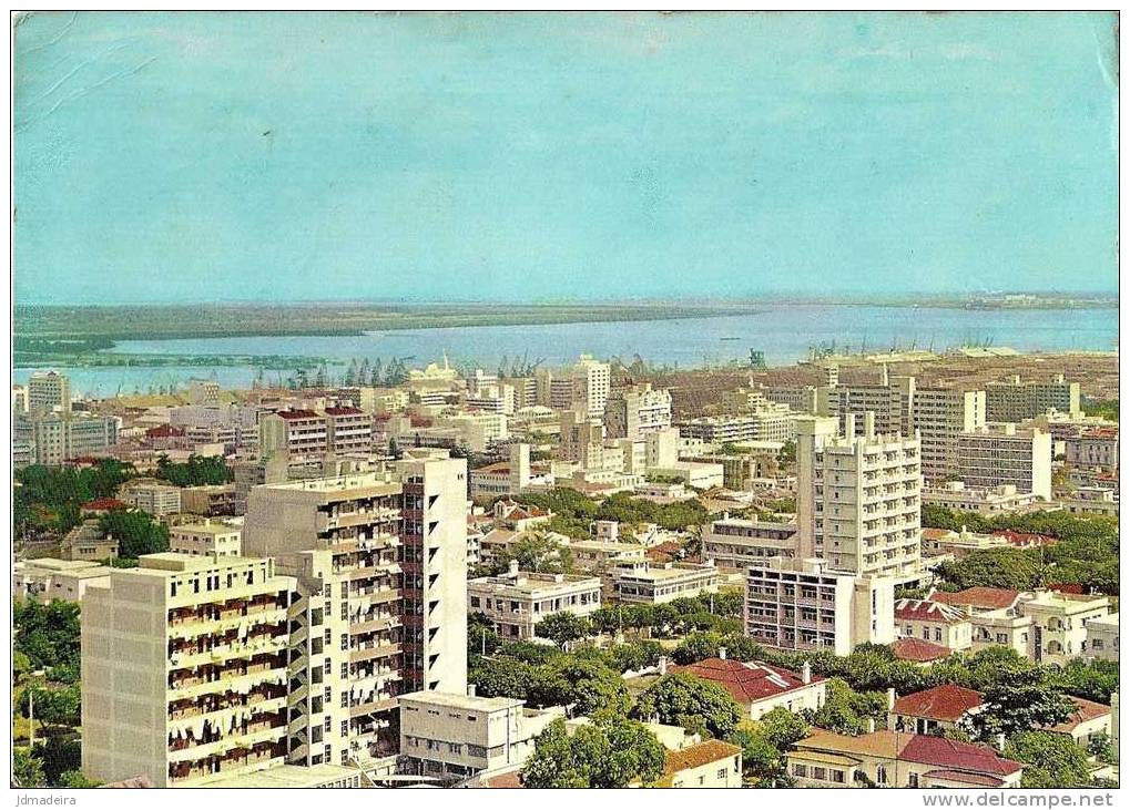 Mozambique - LOURENÇO MARQUES Vista Da Zona Comercial E Da Baía - Mozambique