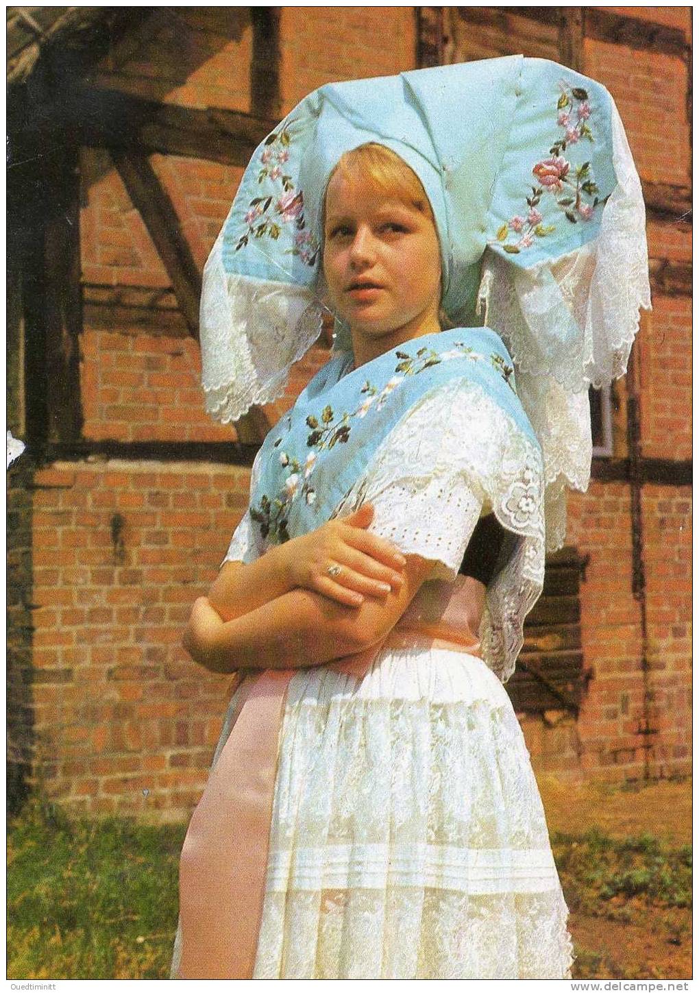 Cpsm , Jeune Fille De L'ex-Allemagne De L'Est , DDR. - Costumes