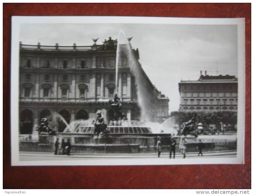 Roma - Piazza Dell´Esedra E Fontana Delle Naiadi - Orte & Plätze