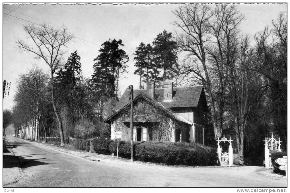 NEUFCHATEL EN BRAY   -  Le Val Boury - Neufchâtel En Bray