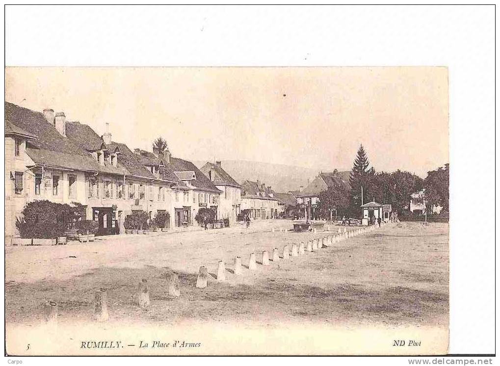 RUMILLY. - La Place D'Armes. - Rumilly