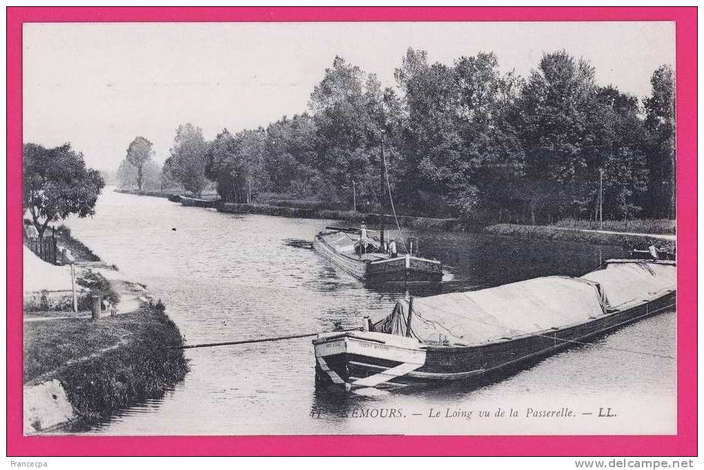 628 - PENICHE - NEMOURS - Le Loing Vu De La Passerelle - Péniches