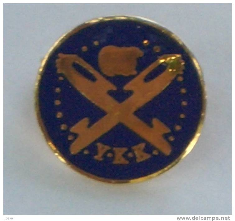 SKATING - YKK ( Enamel Badge ) * Synchronised Patinage Synchronisé Artistique Figure Eiskunstlauf Patinaje Pattinaggio - Skating (Figure)