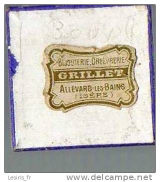 ANCIENNE PETITE BOITE A BIJOUX EN CARTON - GRILLET - ALLEVARD LES BAINS - BIJOUTERIE - ORFEVRERIE - - Boîtes/Coffrets