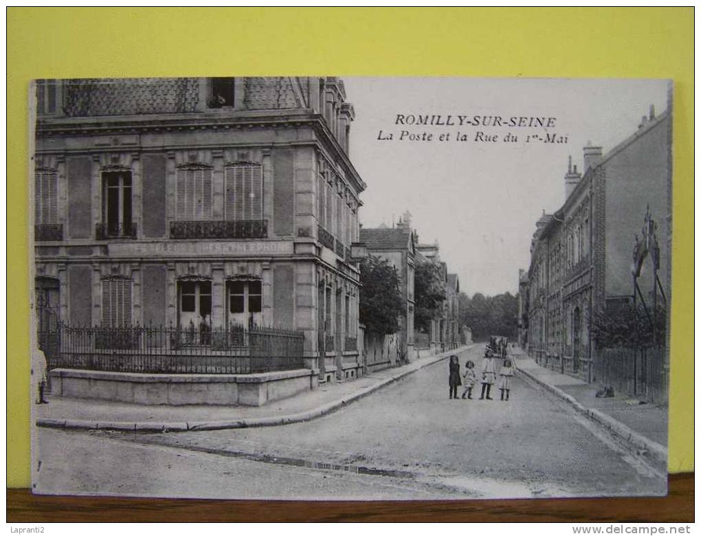 ROMILLY-SUR-SEINE (AUBE) LES P.T.T.  LA POSTE ET LA RUE DU 1° MAI - Romilly-sur-Seine