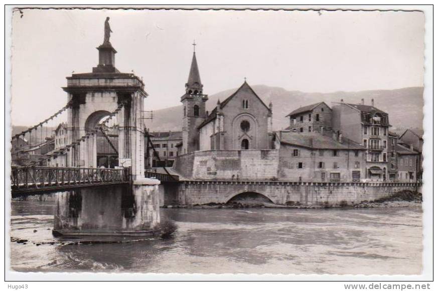 SEYSSEL EN 1954  - EGLISE ET PONT SUSPENDU - Seyssel