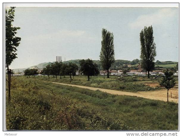 Maastricht - Heugem Camping Randwijck - Achtergrond St Pietersberg Met Encischoorstenen - Maastricht