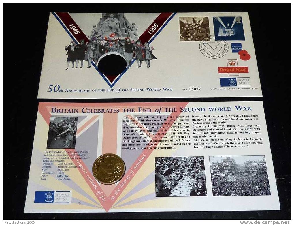 MONNAIES + TIMBRES = ROYAL MAIL & ROYAL MINT - 50th ANNIVERSARY OF THE END OF THE SECOND WORLD WAR - Maundy Sets & Herdenkings