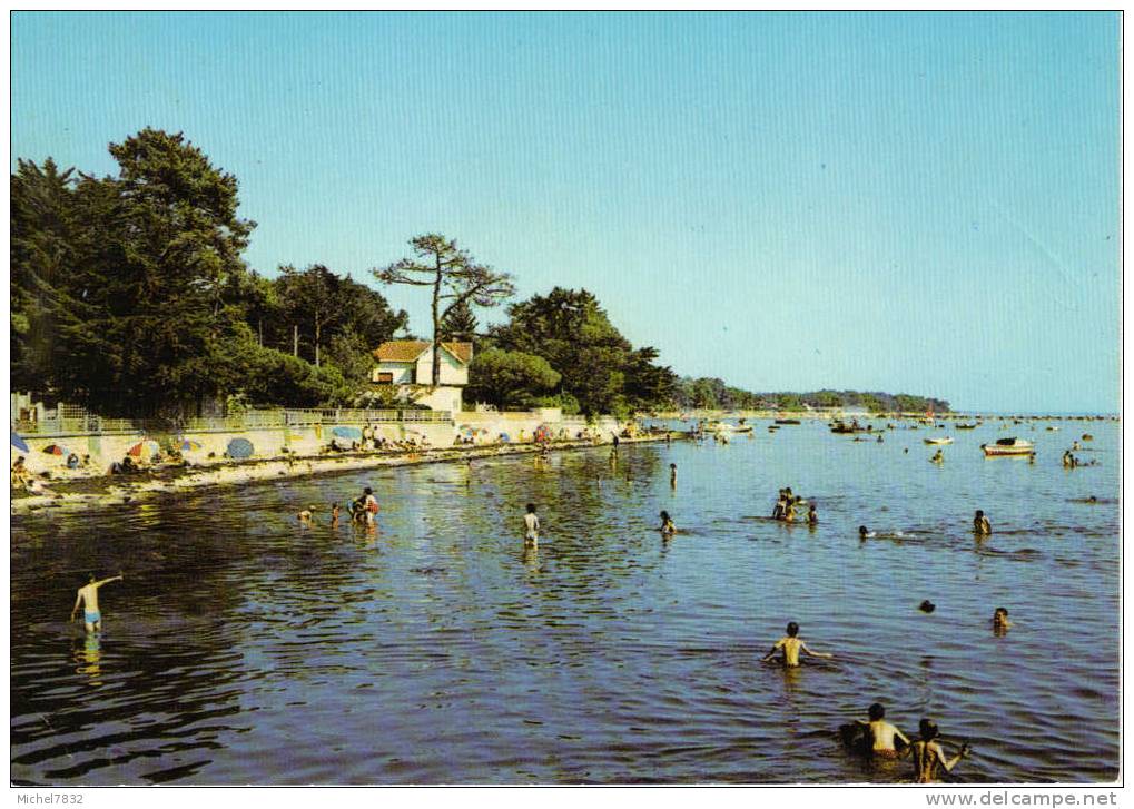 Andernos Les Bains La Plage Du Casino à Droite De L'estacade - Andernos-les-Bains