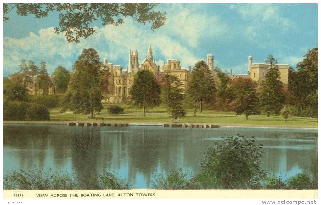 Britain United Kingdom View Across The Boating Lake, Alton Towers, Staffordshire Old Postcard [P1520] - Otros & Sin Clasificación