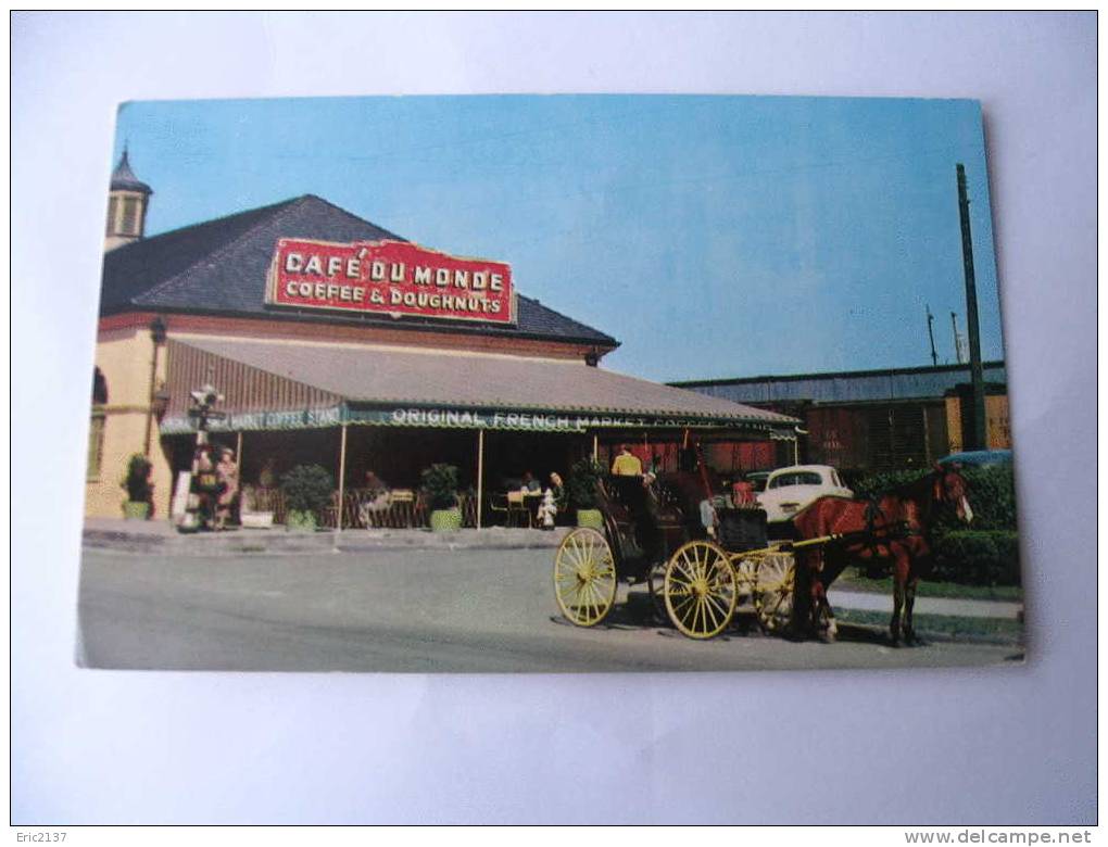 THE CAFE DU MONDE - New Orleans