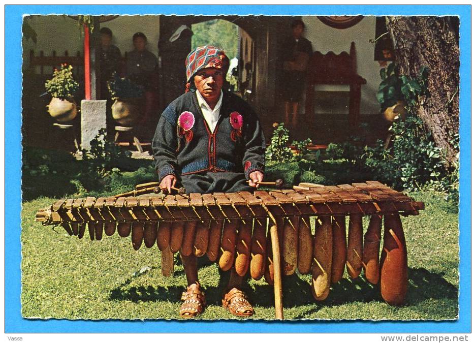 GUATEMALA.  Native Indian Playing Typical Marimba  Instrument - Tecomates.indien - Guatemala