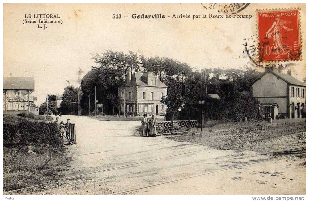 Goderville Rare Gare Et Passage A Niveau Anime TBE - Goderville