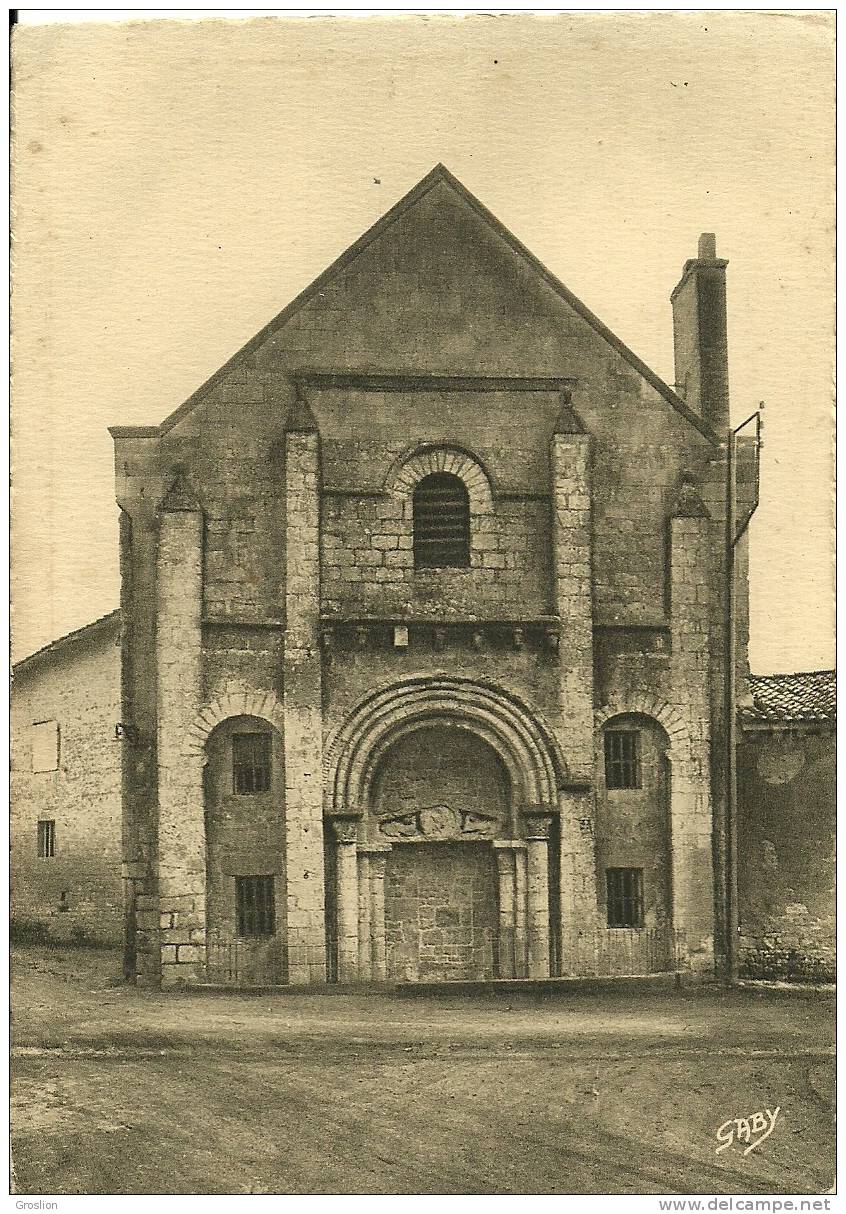 MELLE N° 18 EGLISE REFORME SAINT SAVINIEN PORTAIL DE LA FACADE XII S - Melle