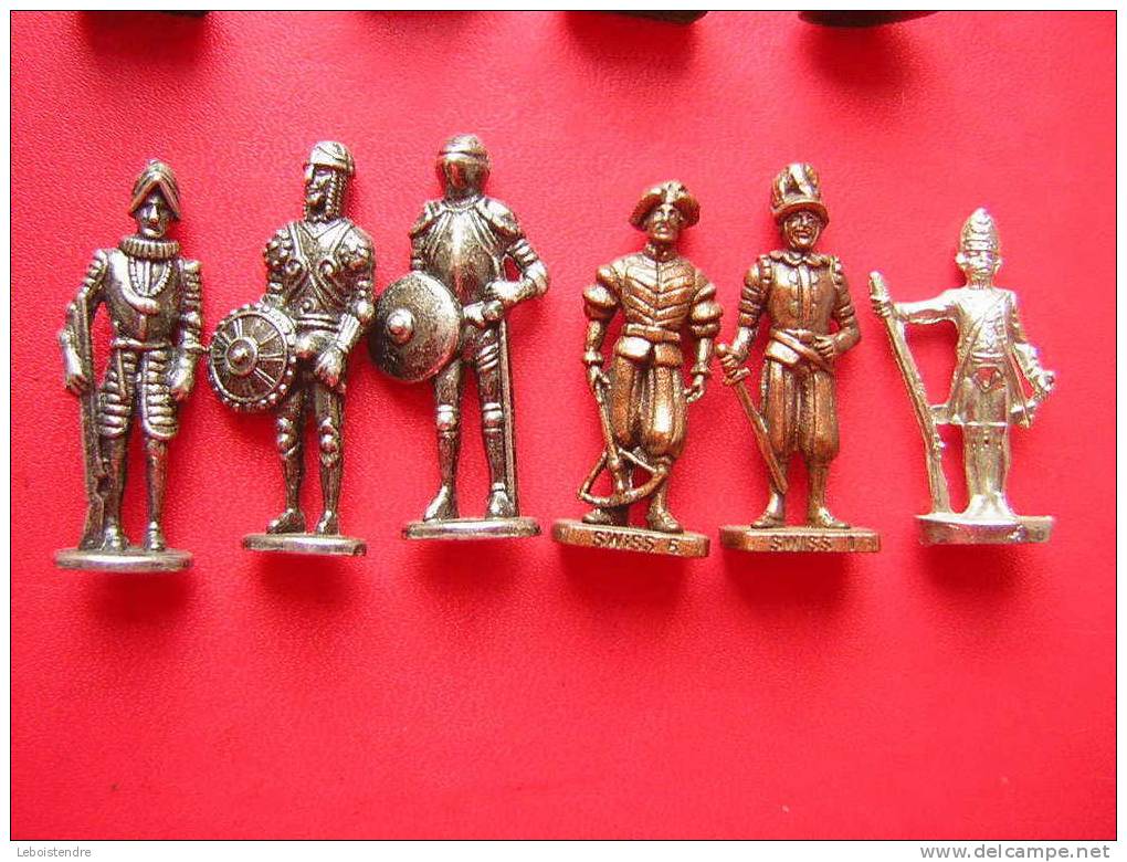 LOT 10 PIECES SOLDATS FIGURINES METAL KINDER- HUN 3 X 3PCS-SWISS 6-SWISS 1-+ 5 PIECES NON ECRITES-5 PHOTOS DU LOT - Metalen Beeldjes