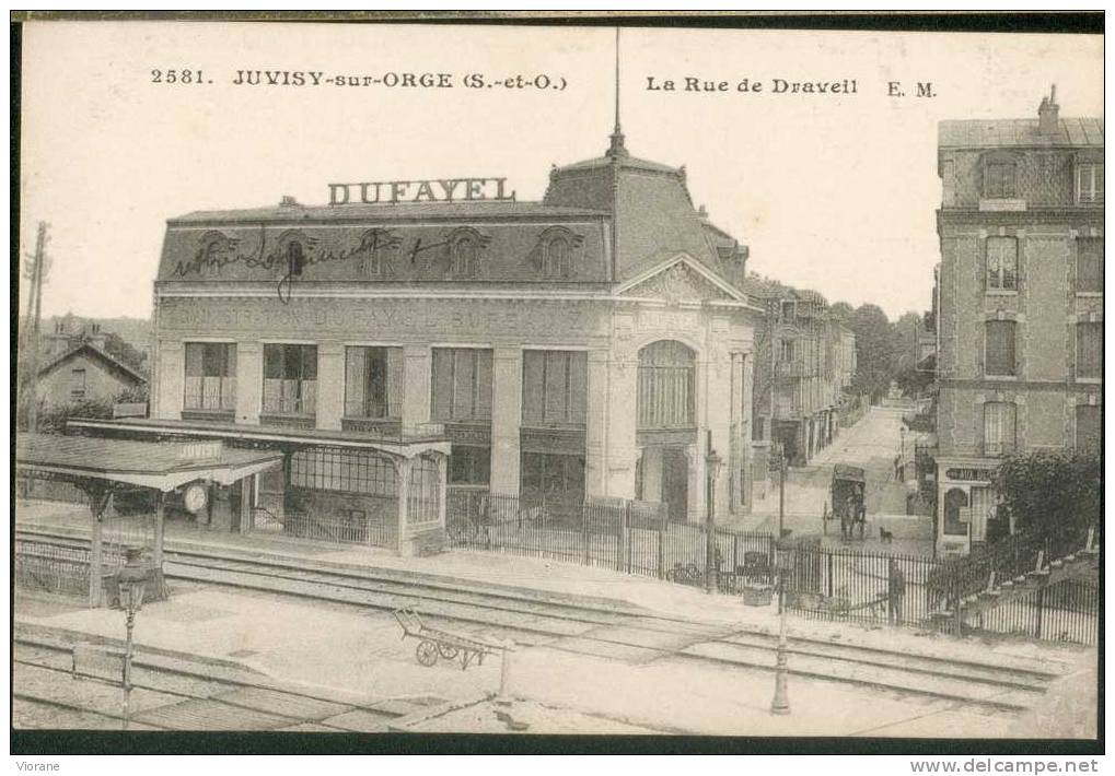 La Rue De Draveil.  (Les Quais De Gare) - Juvisy-sur-Orge