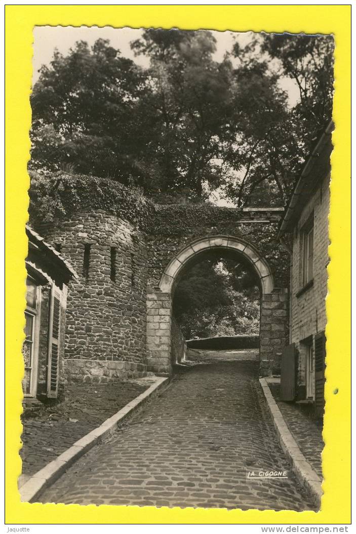 CASSEL - Nord - N°7 Ancienne Porte Du Château-  Non Circulé - édit La Cigogne - Cassel