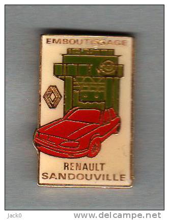 Pin´s  Automobiles  RENAULT  SANDOUVILLE  Atelier  Emboutissage  Véhicule  Rouge - Renault