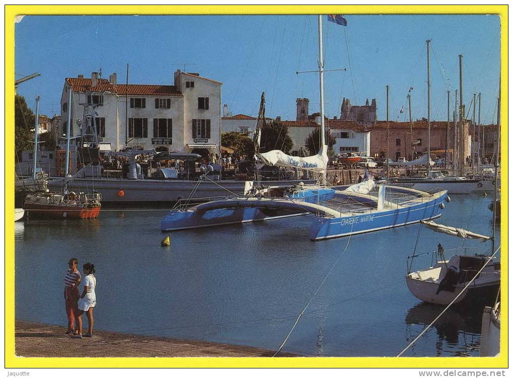 ILE DE RE - SAINT MARTIN (Charente Maritime  17) Catamaran Dans Le Bassin A Flot - Animée - Vela