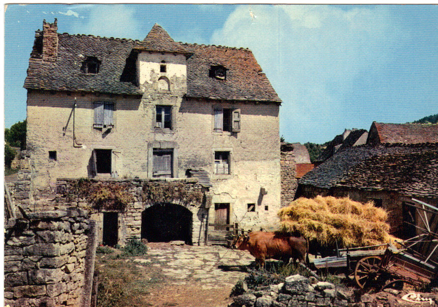 CPM D'une Ferme Lozérienne 1971 - Languedoc-Roussillon