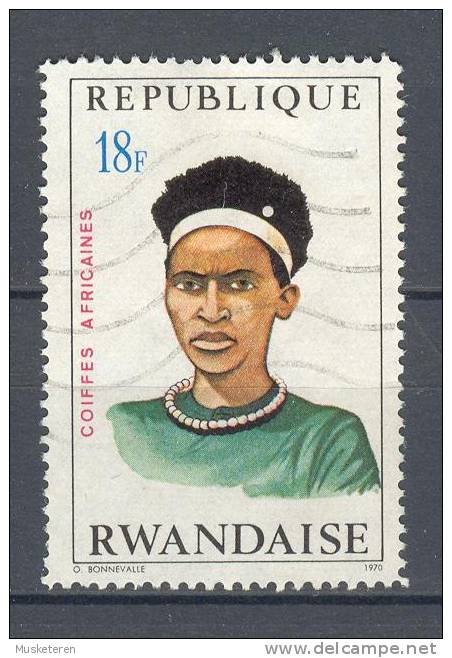 Madagascar 1971  Mi. 444     18 Fr Afrikanische Haartrachten Und Kopfbedeckungen (Ruanda) - Used Stamps