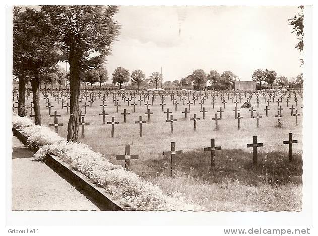 CERNAY - *DEUTSCHER MILITÄRFRIEDHOF1914/1939*-14/18=4483Gefallene-1939/45=1475Gefa- Edit : PHOTOMAAG De St Louis  N°1062 - Cernay