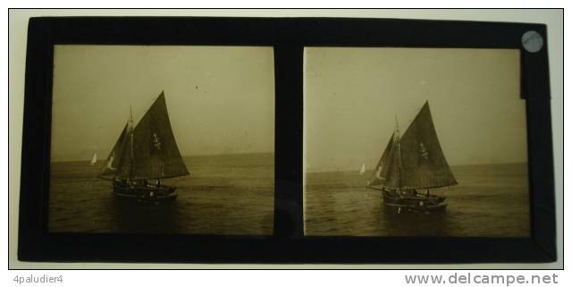 Photo Stéréo 14 ( Calvados) OUISTREHAM ? Bâteau De Pêche - Anciennes (Av. 1900)