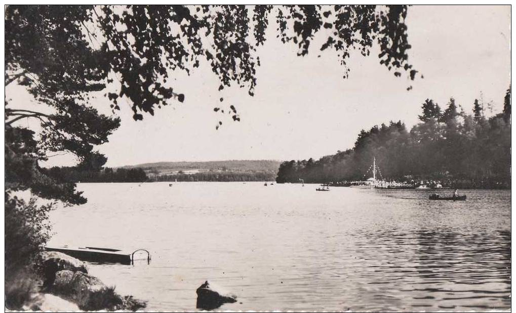 LAC DES SETTONS....UNE VUE SUR LE LAC - Autres & Non Classés