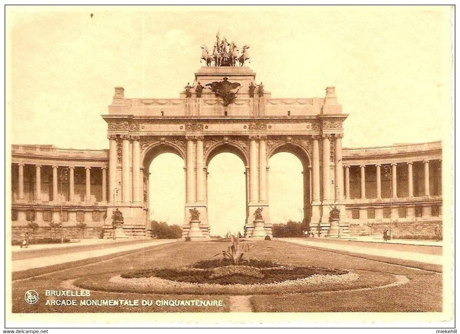 BRUXELLES - ETTERBEEK-ARCADE DU CINQUANTENAIRE - Etterbeek